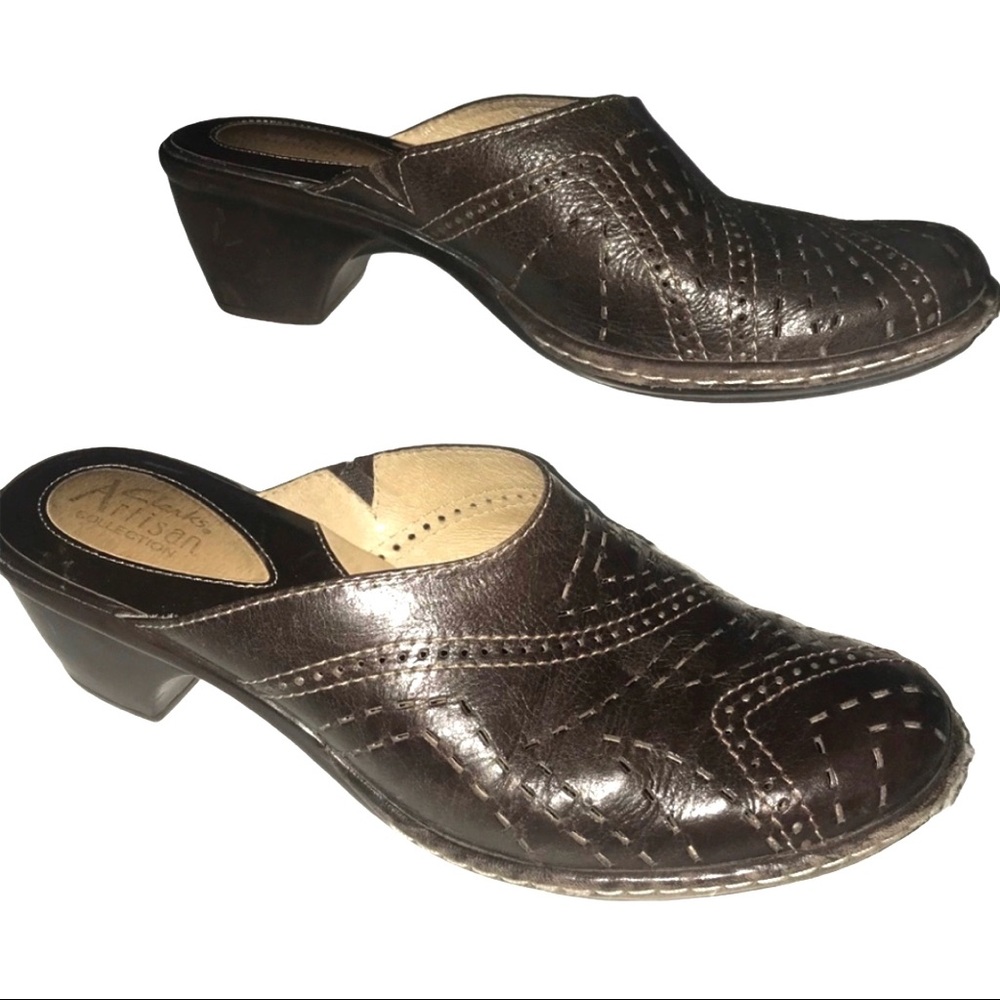 Clark’s Artisan Collection Chocolate Brown Clog/Mule Size:7